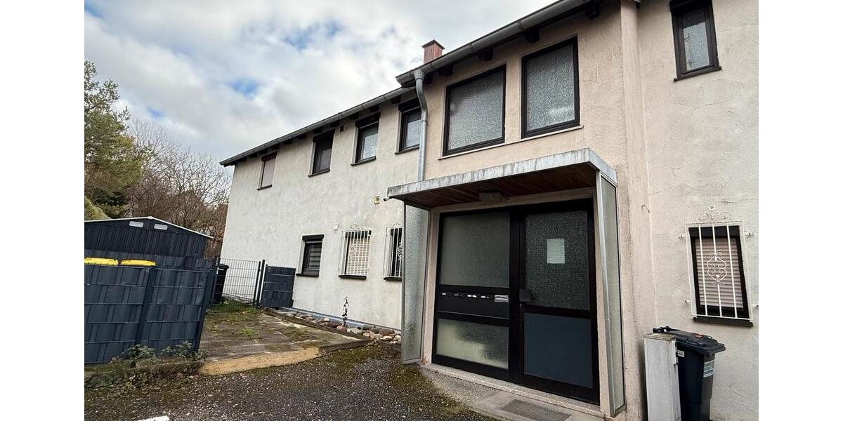 Helle zwei Zimmer Mietwohnung mit Einbauküche Stellplatz 2 zimmer