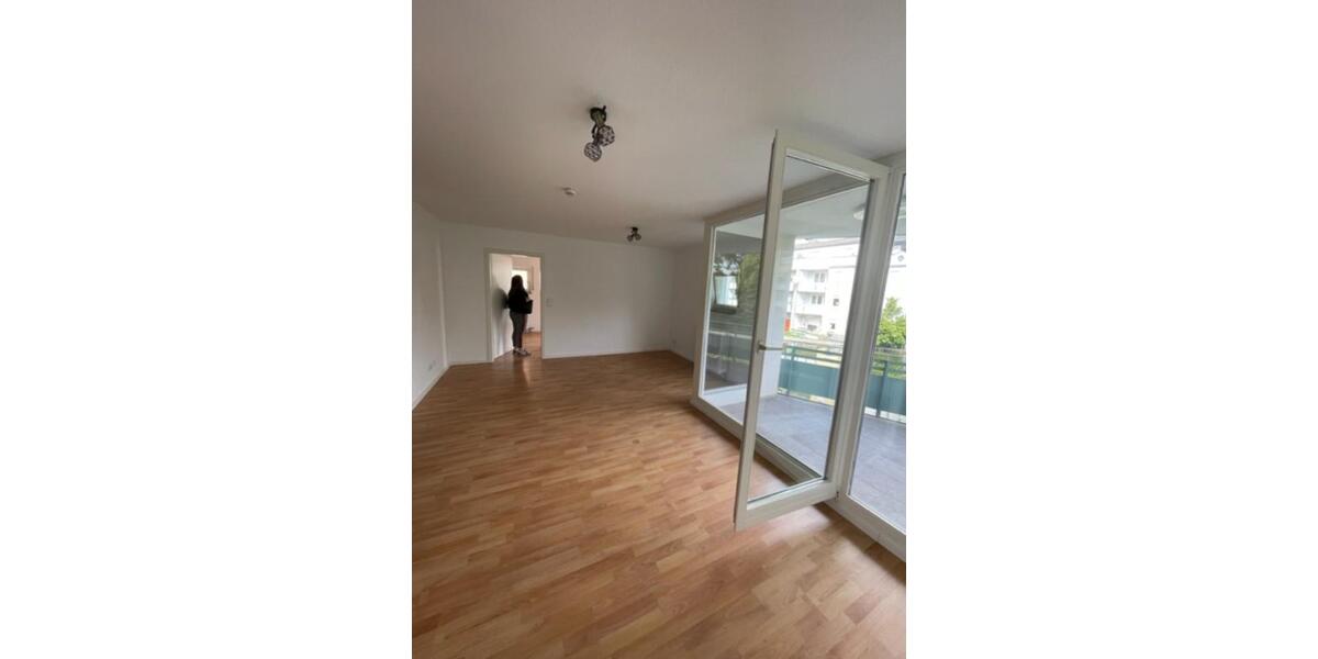 Etagenwohnung Engen - 3.5 Zimmer, 82 m&sup2;, 980&euro; | Angebot:25821681