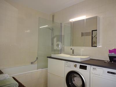 MODERN MÖBLIERT UND HELL IN SILLENBUCH 3 zimmer