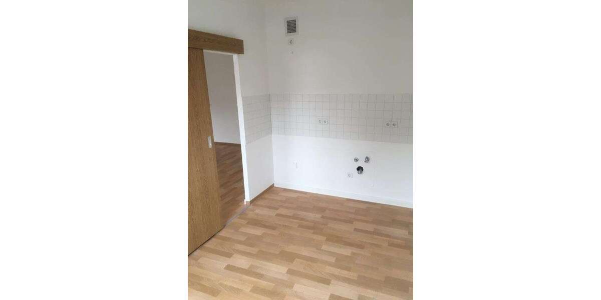 Etagenwohnung Gera Ostviertel - 2 Zimmer, 54 m&sup2;, 325&euro; | Angebot:27055973