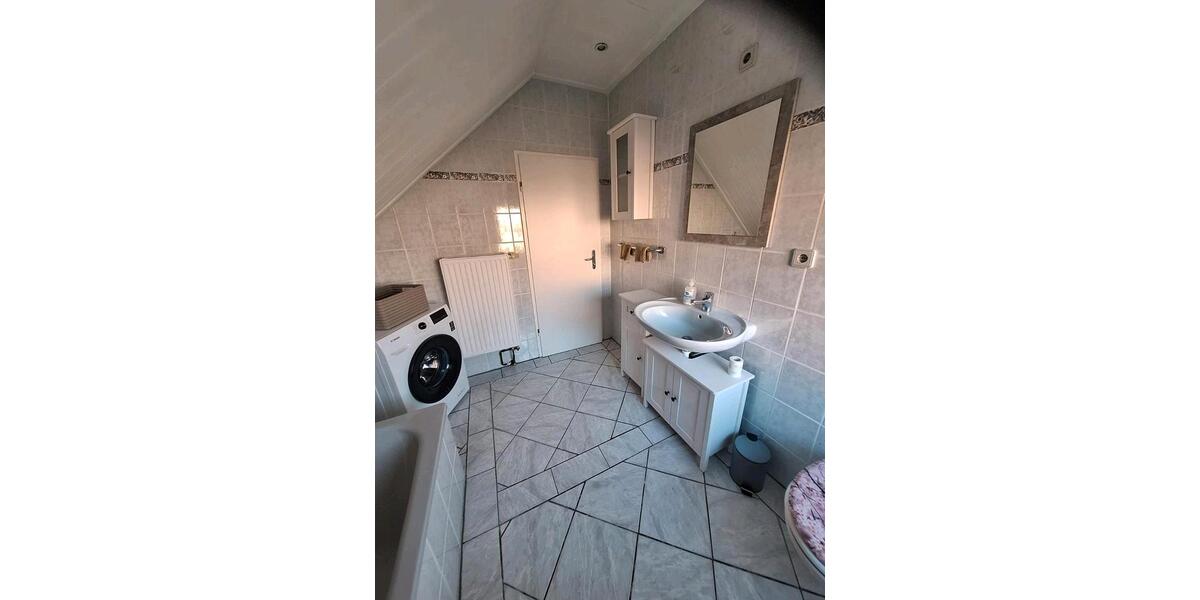 Wohnen auf Zeit Delmenhorst Bungerhof - 4 Zimmer, 80 m&sup2;, 35&euro; | Angebot:24511718