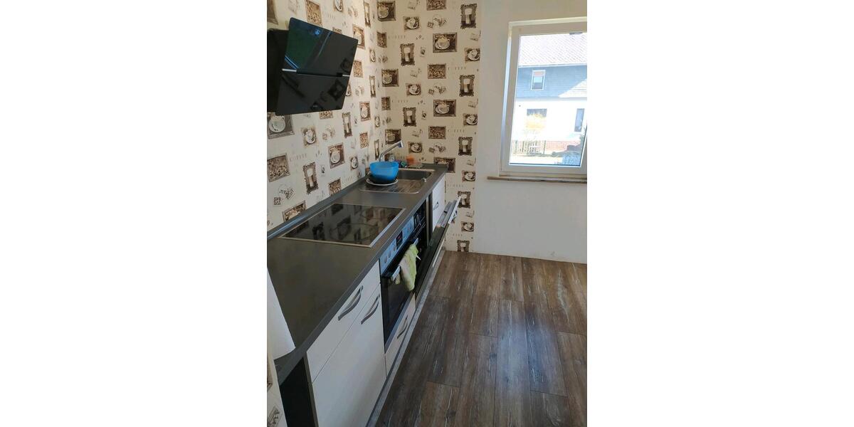 Etagenwohnung Biedenkopf - 2 Zimmer, 100 m&sup2;, 400&euro; | Angebot:26041326