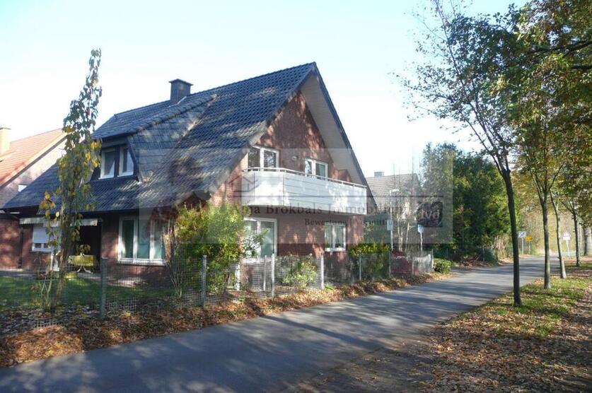 Geräumige 2-Zimmer-Mietwohnung mit Balkon in ruhiger Ortsrandlage
