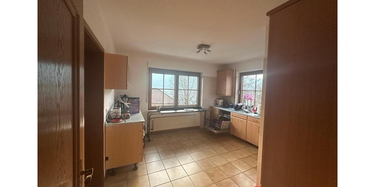Etagenwohnung Irrel - 6 Zimmer, 171 m&sup2;, 1.400&euro; | Angebot:24995761