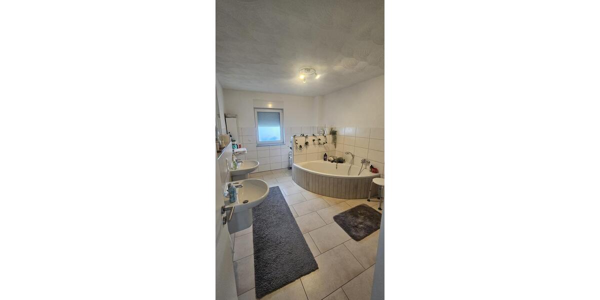 Einfamilienhaus Herschweiler-Pettersheim Pettersheim - 10 Zimmer, 257 m&sup2;, 2.450&euro; | Angebot:26504266