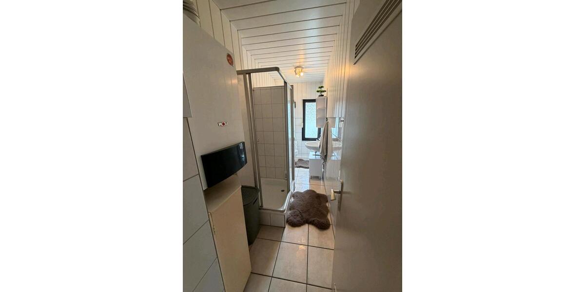 Etagenwohnung Halle - 3 Zimmer, 63 m&sup2;, 570&euro; | Angebot:26528621