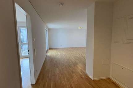 Wohnung Frankfurt am Main Gallus - 2 Zimmer, 76 m&sup2;, 1.220&euro; | Angebot:27289035