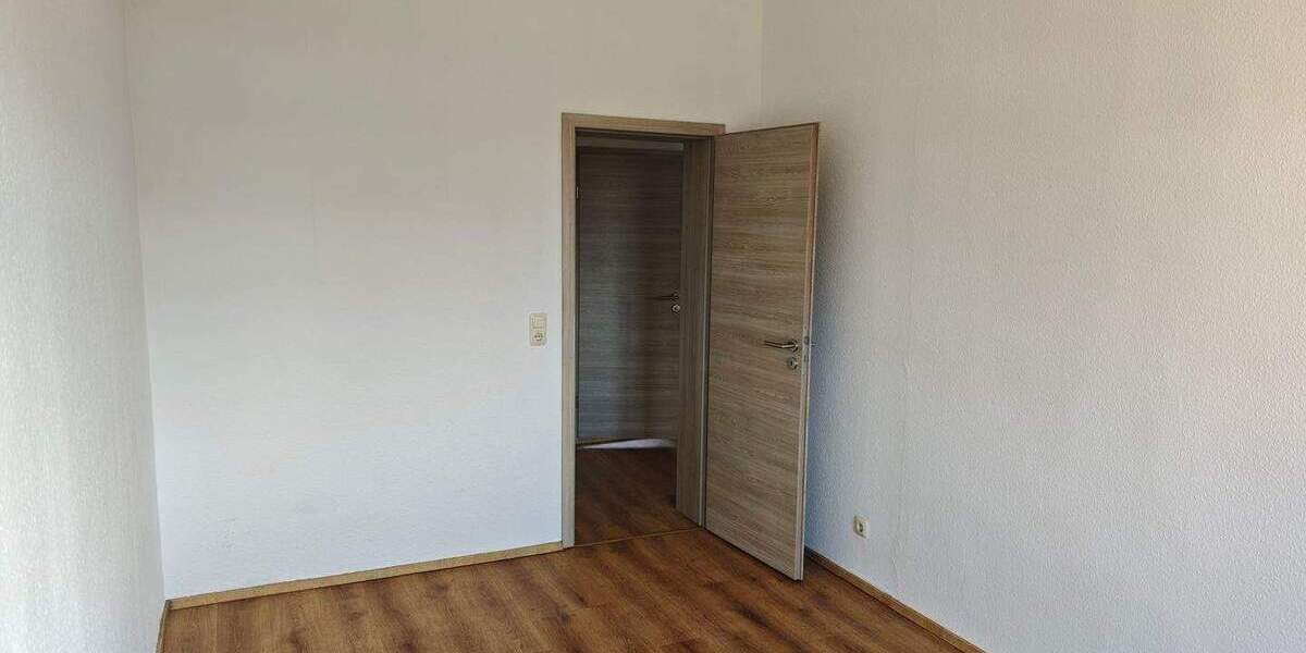 Etagenwohnung Regis-Breitingen Breitingen - 3 Zimmer, 69 m&sup2;, 415&euro; | Angebot:25910307