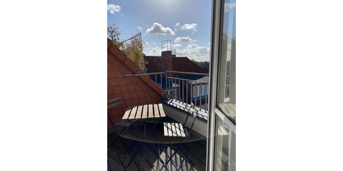 Dachgeschoßwohnung Berlin Reinickendorf - 1.5 Zimmer, 50 m&sup2;, 650&euro; | Angebot:25237105