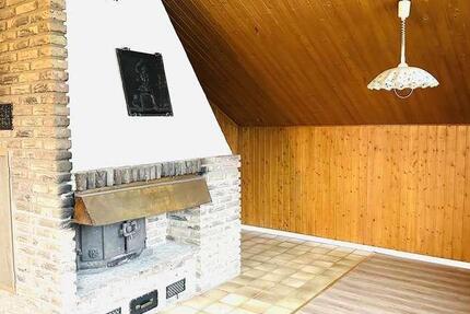 Helle Dachgeschosswohnung in Niederquembach- Schöffengrund zimmer