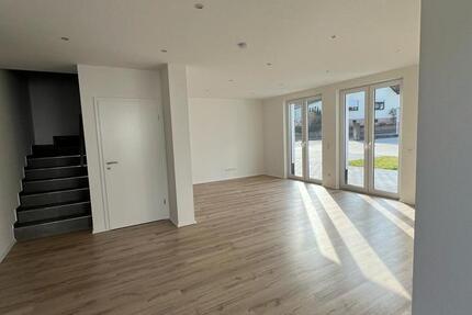 Haus Gemünden am Main - 3 Zimmer, 110 m&sup2;, 1.200&euro; | Angebot:24568576