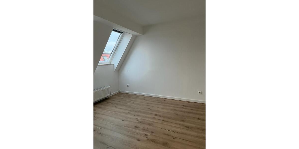 Maisonettenwohnung Magdeburg - 5 Zimmer, 121 m&sup2;, 1.387&euro; | Angebot:26086107
