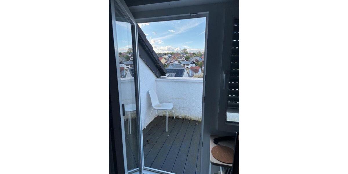 Dachgeschoßwohnung Otterberg - 4 Zimmer, 93 m&sup2;, 930&euro; | Angebot:26267775