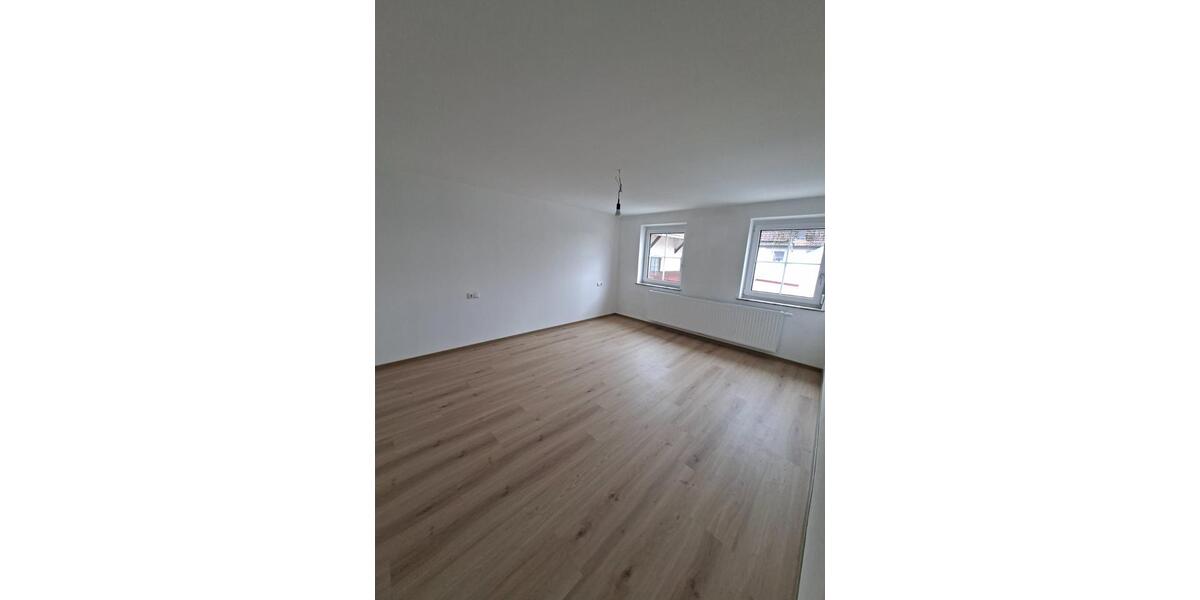 Einfamilienhaus Münsterhausen - 4 Zimmer, 98 m&sup2;, 900&euro; | Angebot:25329423