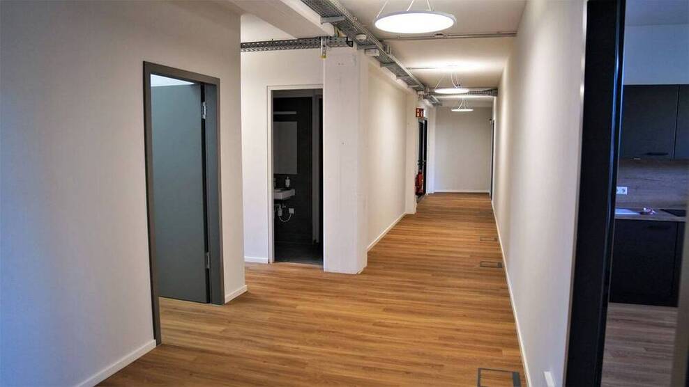 Moderne Büros mit großzügigen Fensterfronten - provisionsfrei & flexibel - All-in-Miete