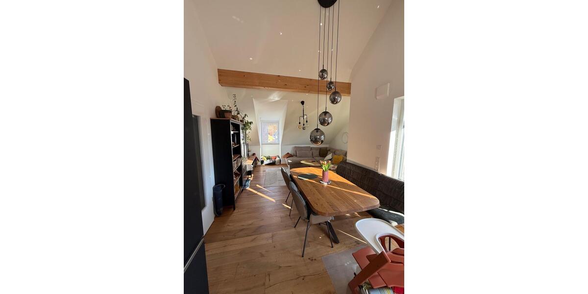 Etagenwohnung Ergoldsbach Langenhettenbach - 3 Zimmer, 86 m&sup2;, 1.000&euro; | Angebot:25366172