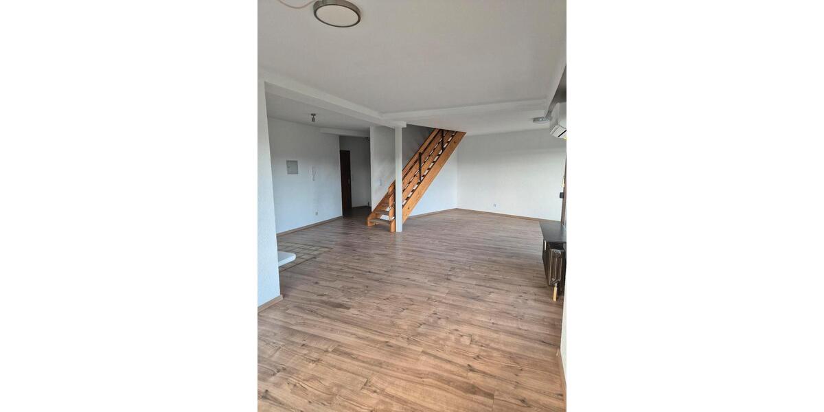 Maisonettenwohnung Altensteig - 5 Zimmer, 140 m&sup2;, 950&euro; | Angebot:26477354