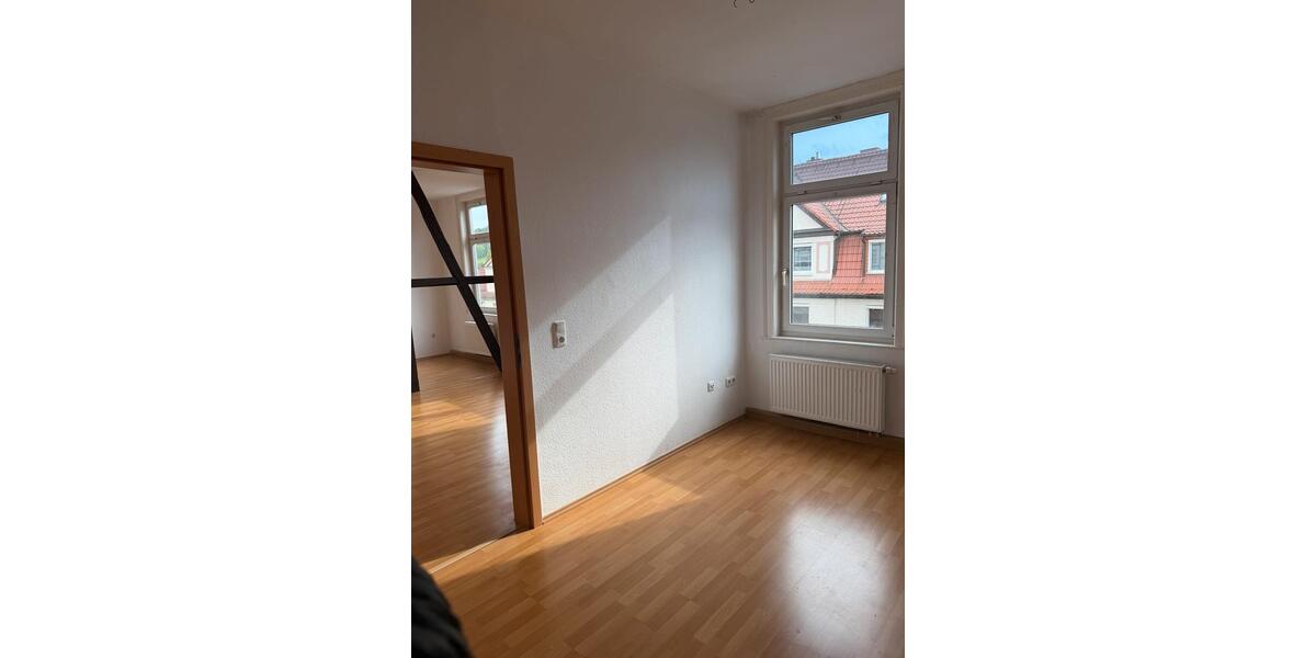 Etagenwohnung Eisenach - 1 Zimmer, 60 m&sup2;, 400&euro; | Angebot:26457855