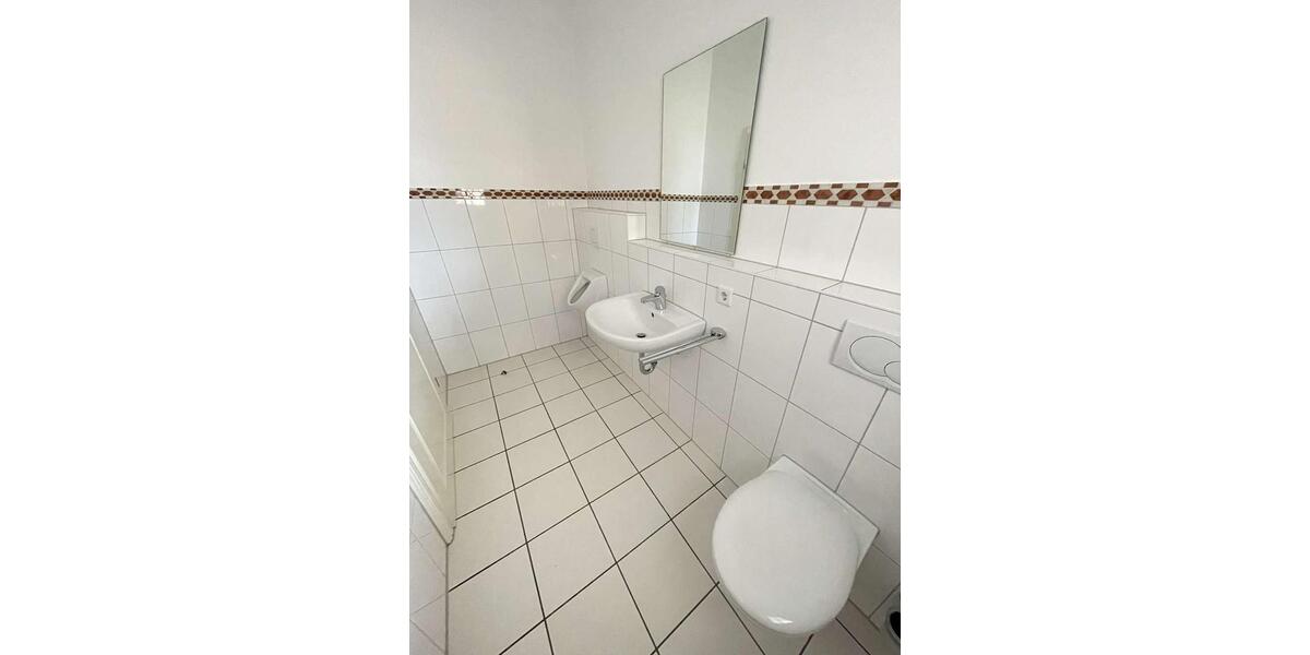Etagenwohnung Waldshut-Tiengen Tiengen - 4 Zimmer, 158 m&sup2;, 1.500&euro; | Angebot:26479729
