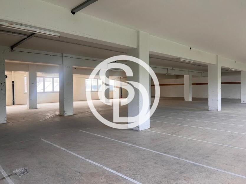 Großzügige Lagerfläche mit Lastenaufzug im 2. OG insgesamt ca. 738 m² in SchwarzenbachSaale - LKW-Zufahrt auf dem Areal - verkehrsgünstige Lage