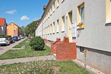 Wohnung Oschersleben (Bode) - 2 Zimmer, 49 m&sup2;, 302&euro; | Angebot:25872644