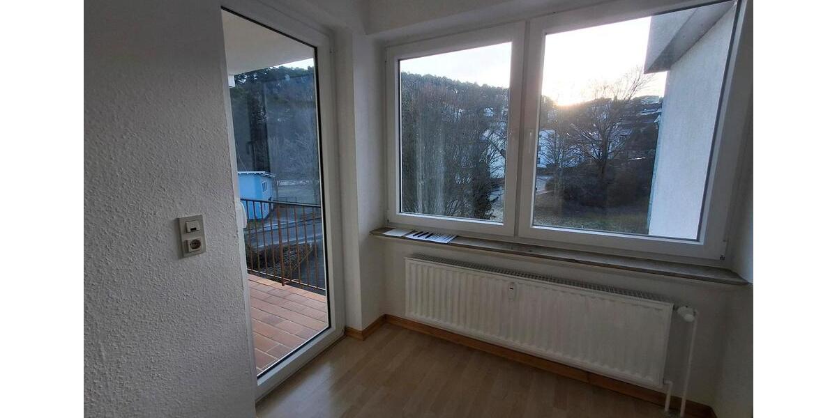 2-Zimmer-Wohnung in Marburg-Wehrda mit Parkplatz zimmer