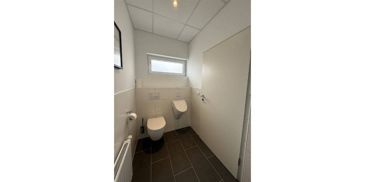 Moderne Büro-Praxisfläche in Top-Lage 9 zimmer