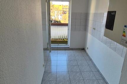 Wohnung Gotha - 4 Zimmer, 67 m&sup2;, 480&euro; | Angebot:25975035