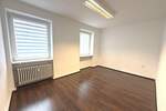 Gewerbeobjekt Düsseldorf Stadtmitte - 4 Zimmer, 87 m&sup2;, 920&euro; | Angebot:25821690