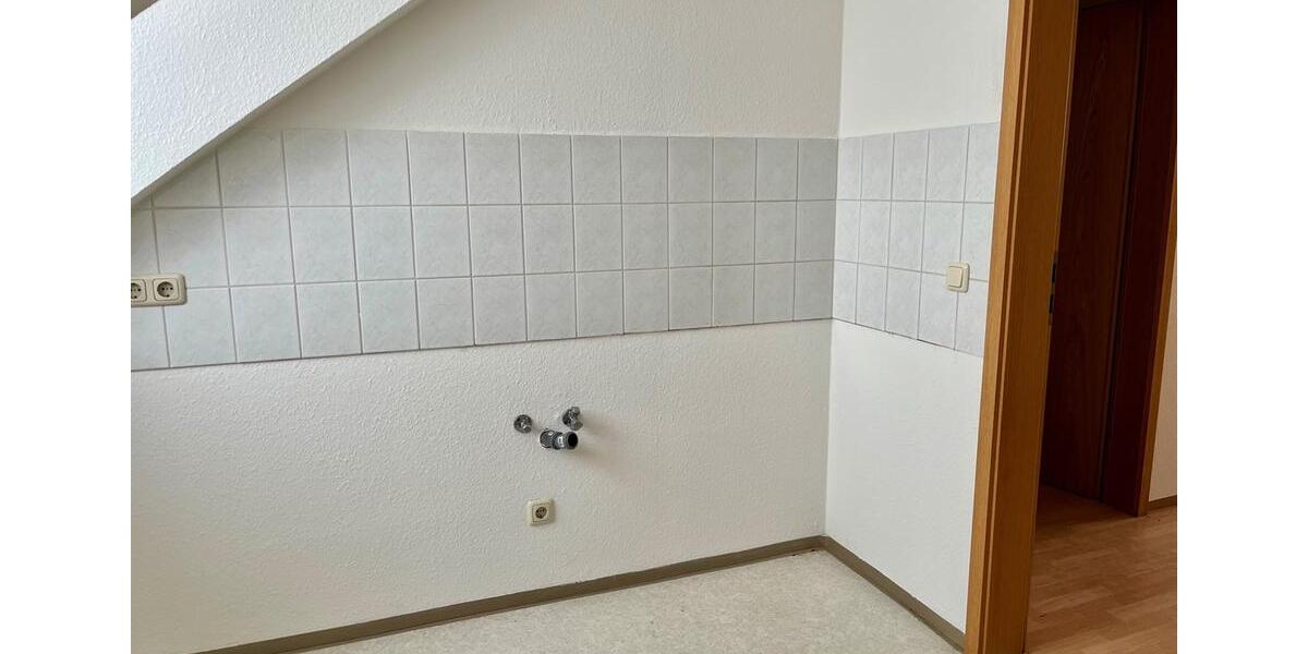 Etagenwohnung Oelsnitz (Vogtland) - 2 Zimmer, 49 m&sup2;, 245&euro; | Angebot:24663736