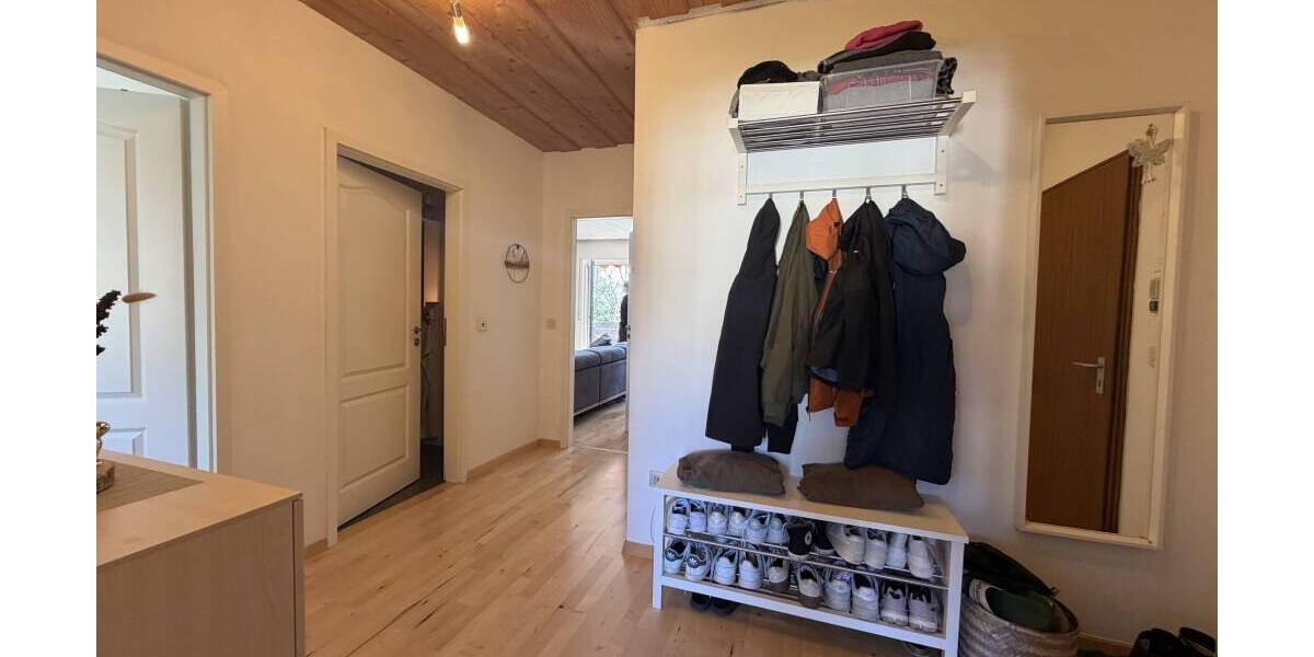 Etagenwohnung Buckenhof - 2 Zimmer, 66 m&sup2;, 840&euro; | Angebot:26127824