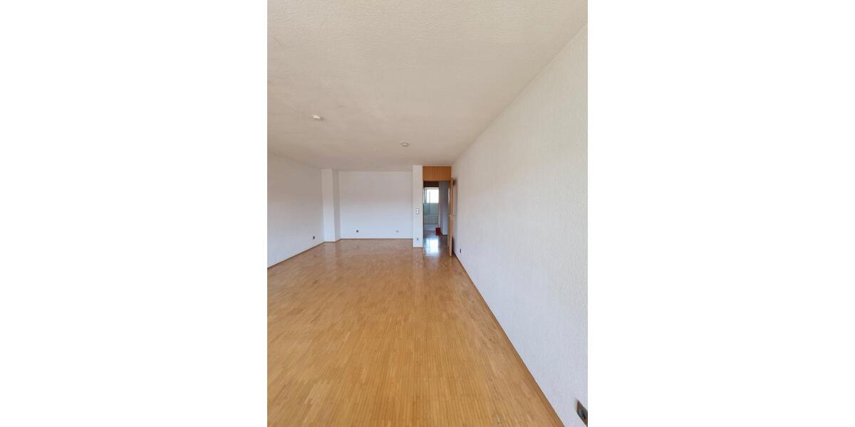 Etagenwohnung Stuttgart Bad Cannstatt - 2 Zimmer, 63 m&sup2;, 840&euro; | Angebot:26654942