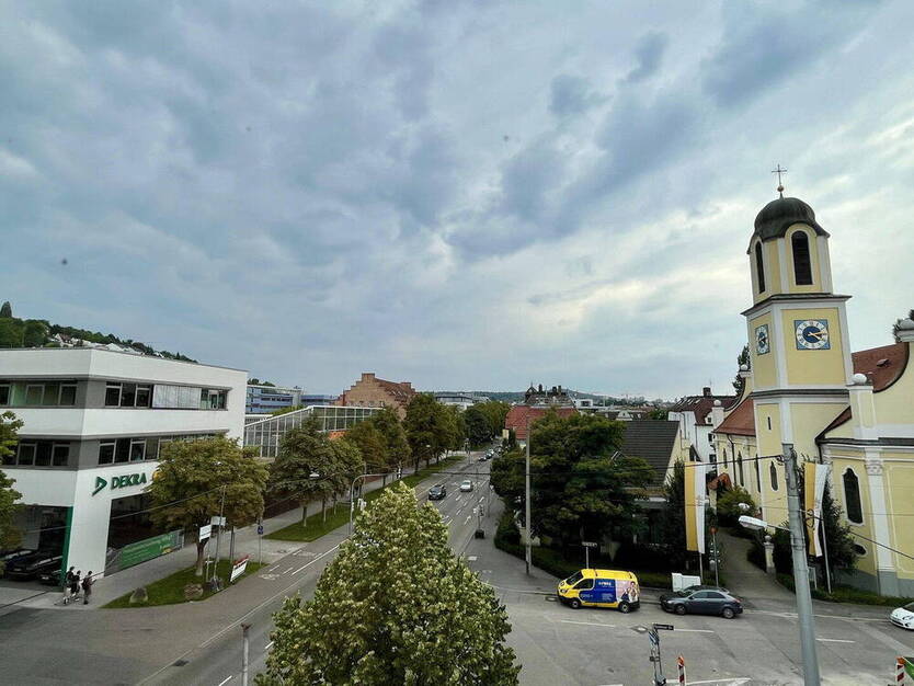 ++ Top-Lage - 2min zum Bahnhof Feuerbach - 100m² Wohnung - Ideal für 5er WG oder Familie