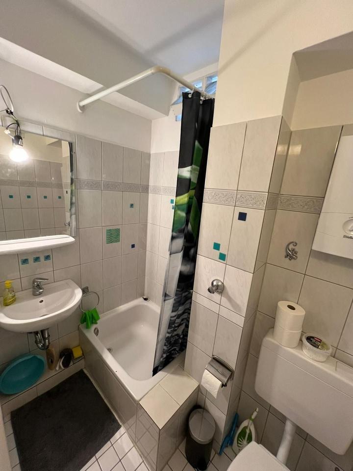 1-Zimmerwohnung mit Wlan, TV, Küche, DuscheWc, Waschmaschine und Trockner