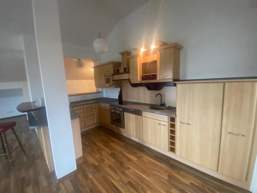 2-Zimmer-Wohnung mit großzügiger Fläche in Linden zu vermieten!