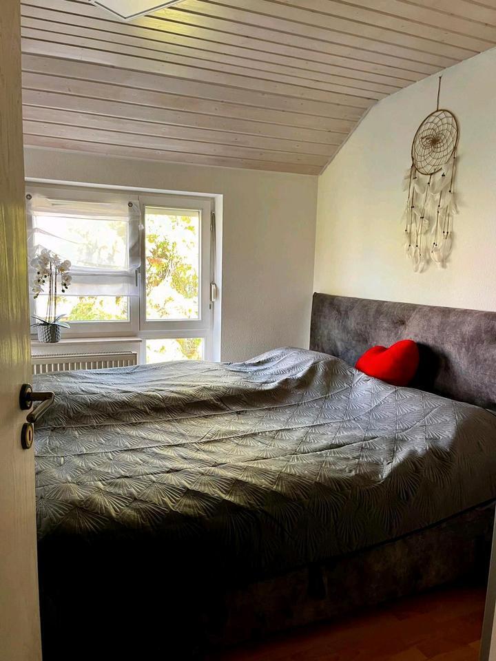 Schwaigern Mietwohnung DG 86qm 850 Kaltmiete + 350 NK zimmer