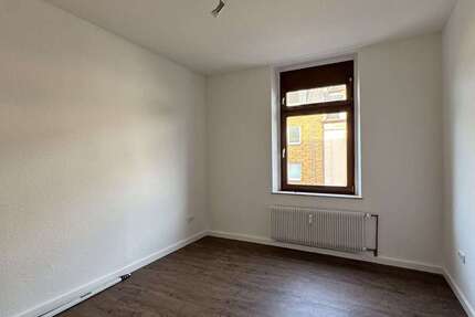 Wohnung Oberhausen Neue Mitte - 2 Zimmer, 50 m&sup2;, 450&euro; | Angebot:27293770