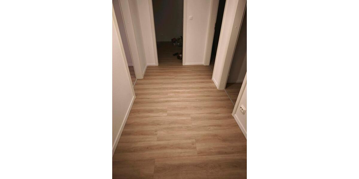 Erdgeschoßwohnung Laatzen - 3 Zimmer, 78 m&sup2;, 1.000&euro; | Angebot:24676731