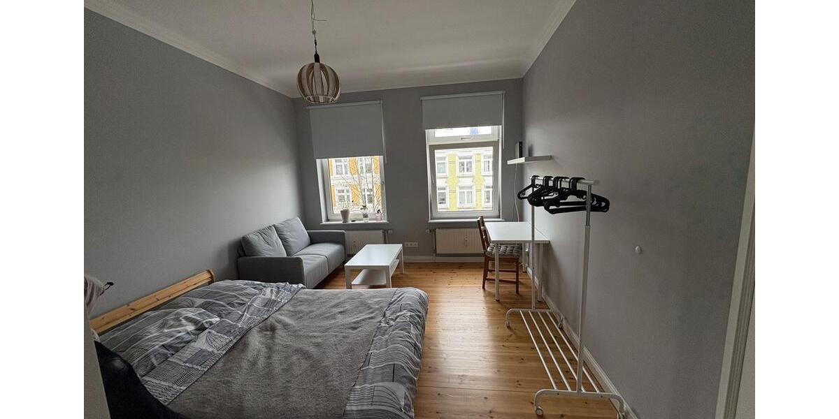 Helles und geräumiges WG-Zimmer in Eimsbüttel 3 zimmer