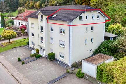 Beckingen-Haustadt – Gepflegte 3-ZKB-Dachgeschosswohnung 3 zimmer