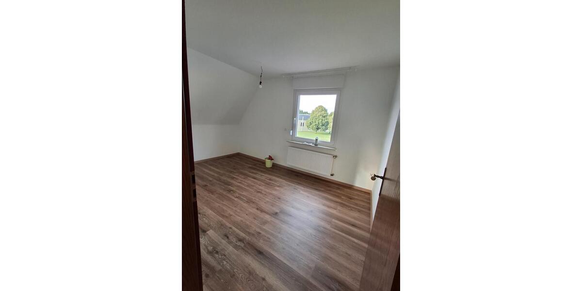 Dachgeschoßwohnung Sohren - 5 Zimmer, 115 m&sup2;, 750&euro; | Angebot:26123490