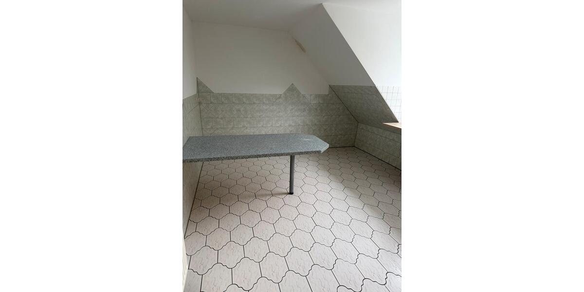 Etagenwohnung Bergen - 5 Zimmer, 103 m&sup2;, 1.020&euro; | Angebot:24766382