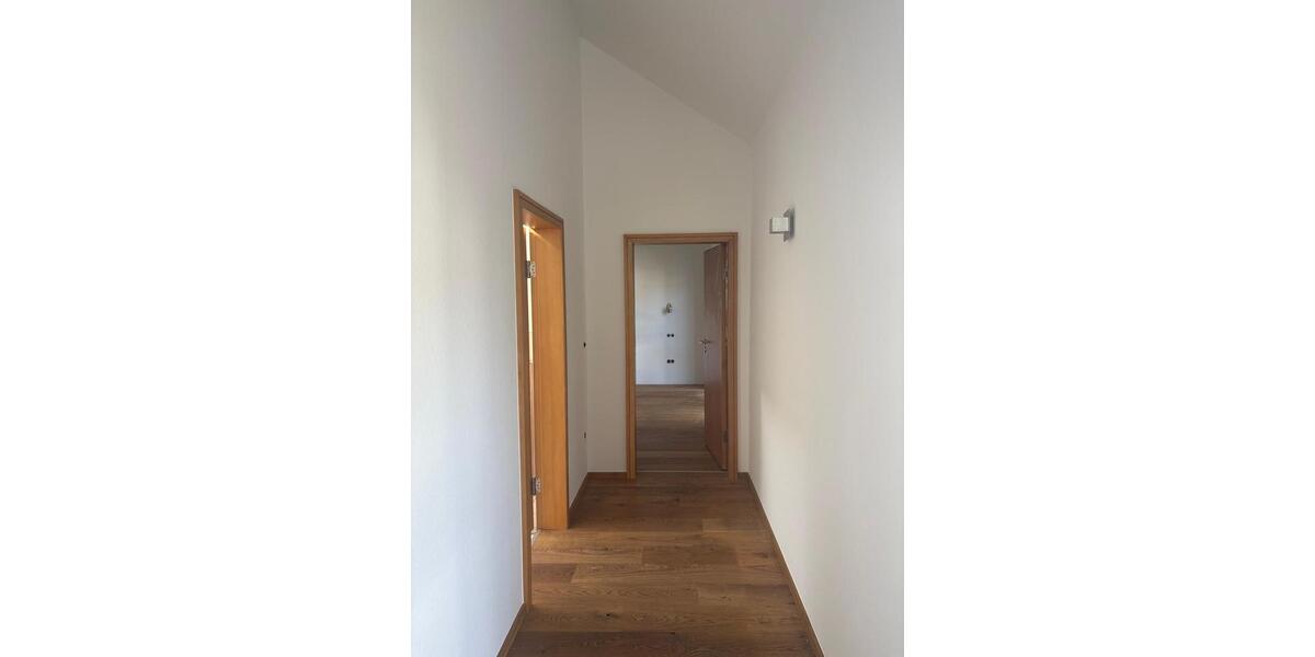 Maisonettenwohnung Ludwigshafen am Rhein Rheingönheim - 4 Zimmer, 150 m&sup2;, 1.500&euro; | Angebot:25784264
