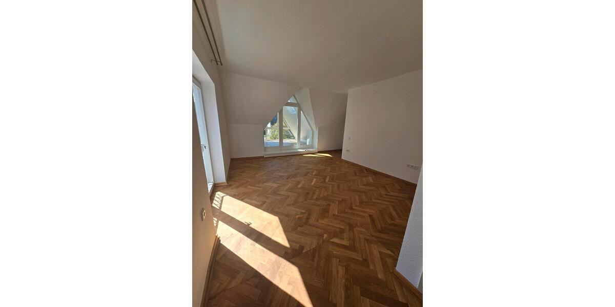 Einfamilienhaus Lemgo - 3 Zimmer, 135 m&sup2;, 1.650&euro; | Angebot:26302191