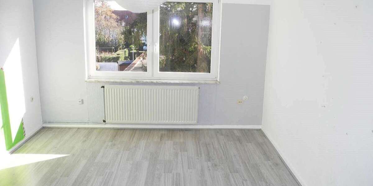 Etagenwohnung Herne Wanne-Bickern - 2.5 Zimmer, 47 m&sup2;, 300&euro; | Angebot:27006132