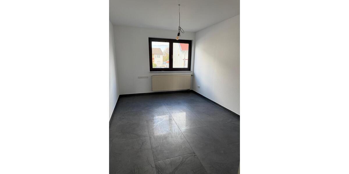 Etagenwohnung Weiterstadt - 4 Zimmer, 107 m&sup2;, 1.400&euro; | Angebot:25923521