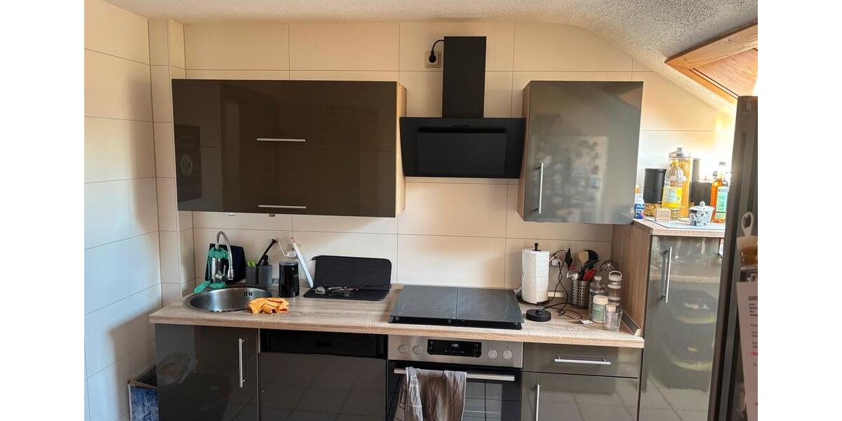Dachgeschoßwohnung Bergneustadt - 3 Zimmer, 72 m&sup2;, 600&euro; | Angebot:26478513