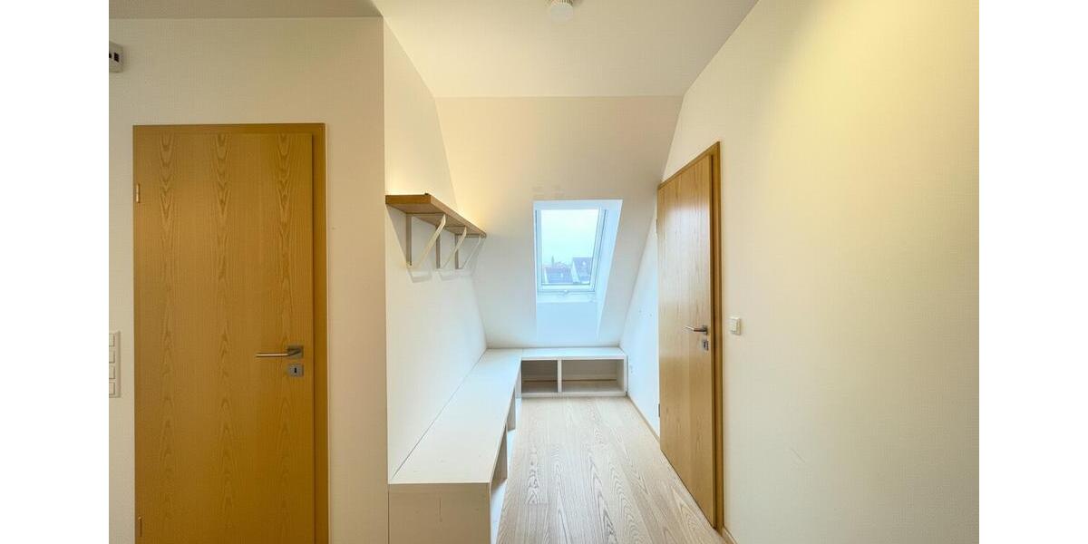 Dachgeschoßwohnung Nördlingen - 3.5 Zimmer, 119 m&sup2;, 1.470&euro; | Angebot:25321878