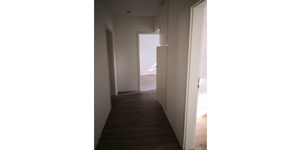 Tolle und renovierte 3-Zimmer-Wohnung mit Balkon! 3 zimmer