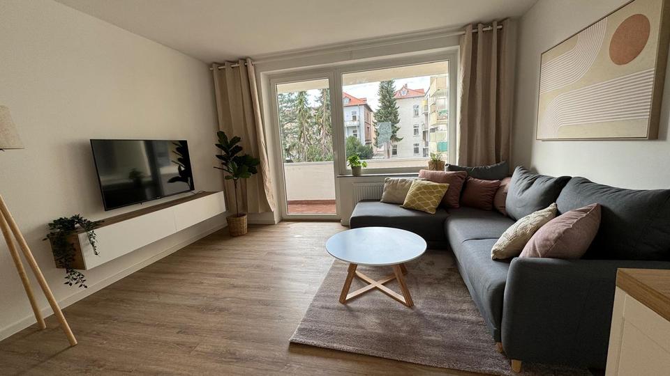 Möbliertes WG-Zimmer in Mädels-WG –Uni-nähe - inkl. aller Kosten 5 zimmer